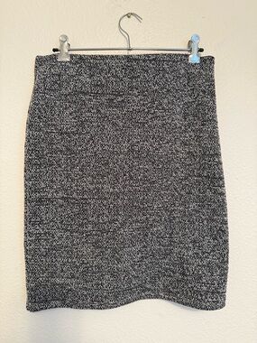 LOFT Black & White Tweed Pencil Skirt Size Small